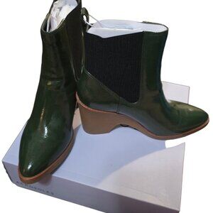 Aerosoles Women's  Mylo Wedge Bootie Green Crinkled Leather Color Size 9.5